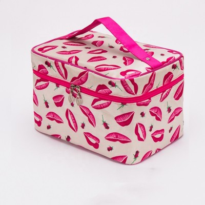 Wholesale fashion promotional gifts cosmetic bag with handle